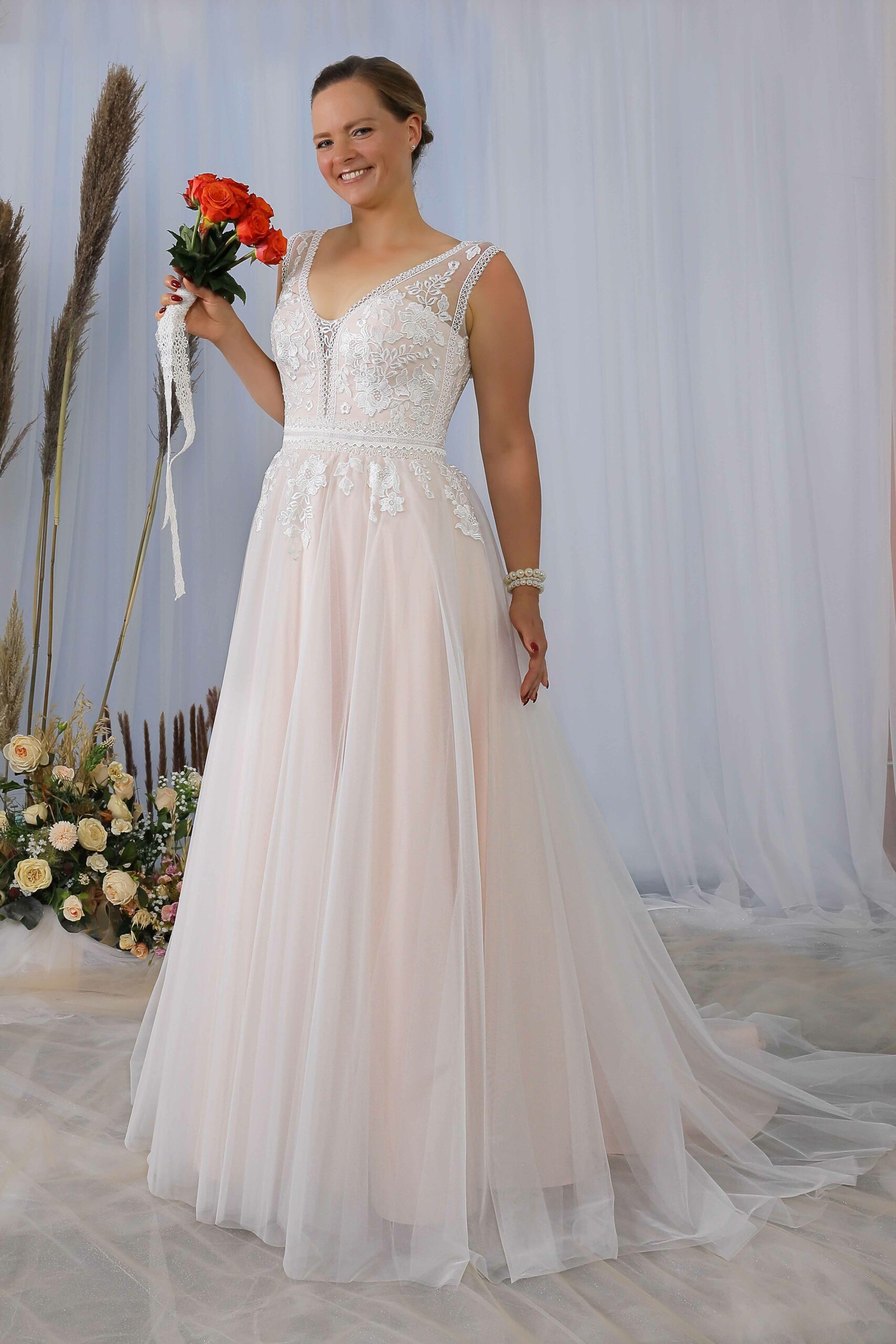 Schantal 28 Hochzeitskleid Braut Träger blush rosa Vintage große Größe